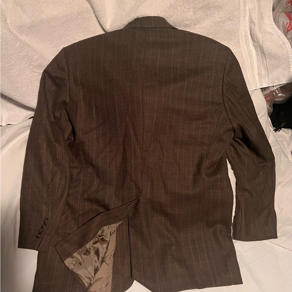 VINTAGE CHAPS/ RALPH LAUREN TAN/ BLACK CHECK MENS SPORT COAT - Picture 3 of 9